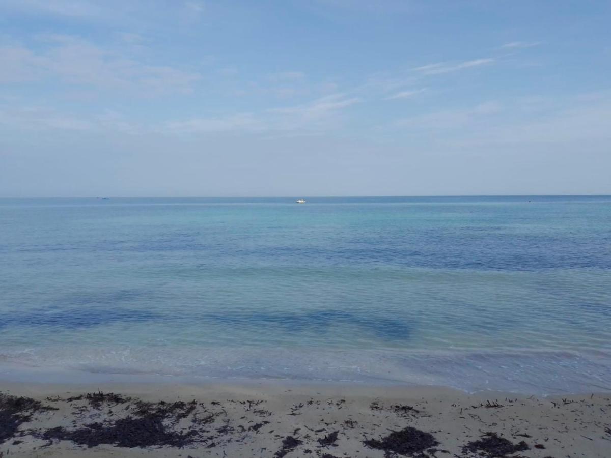 Sotto Il Faro Lejlighed Torre Canne Eksteriør billede